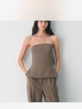 ARITZIA posh tube top crepette - never worn
